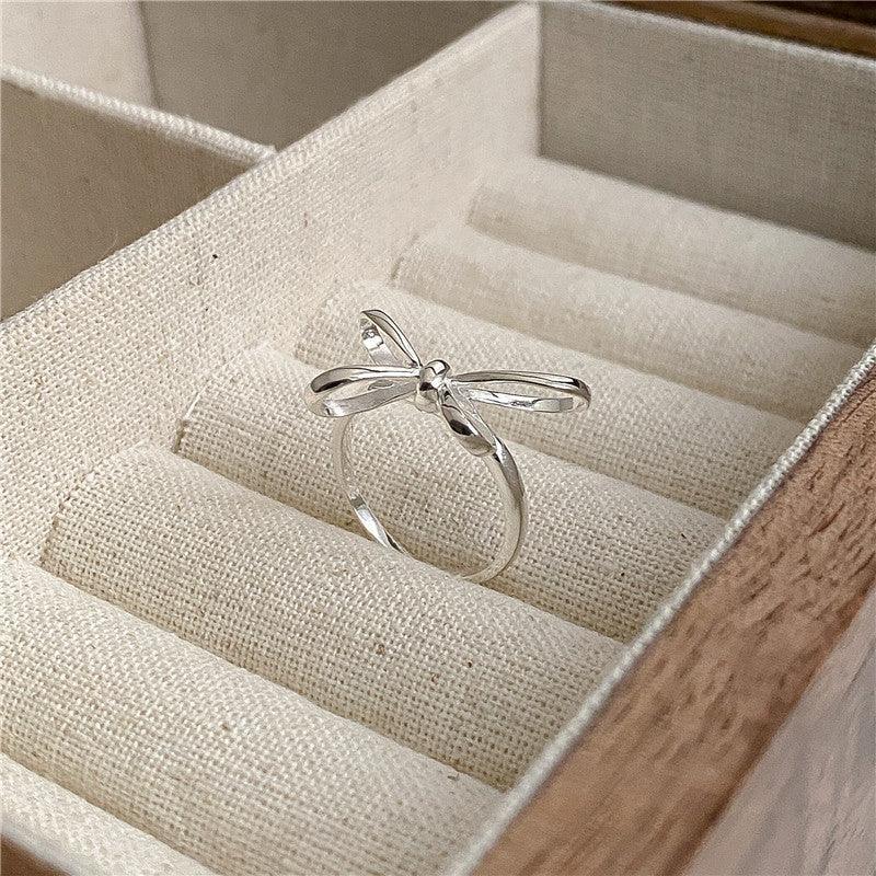 Schleifenförmiger Ring aus 925er Sterlingsilber - TOLLzWOOD