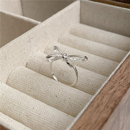 Schleifenförmiger Ring aus 925er Sterlingsilber - TOLLzWOOD