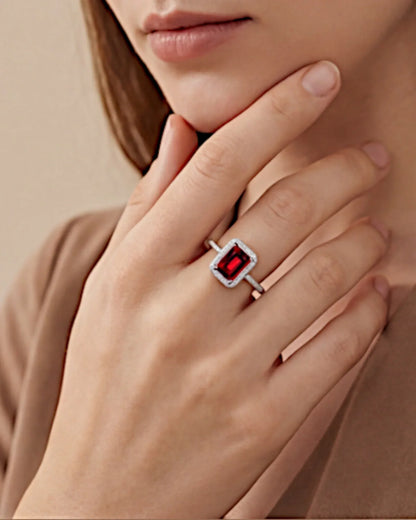Ring aus 925er Silber mit grünem Zirkonia - TOLLzWOOD