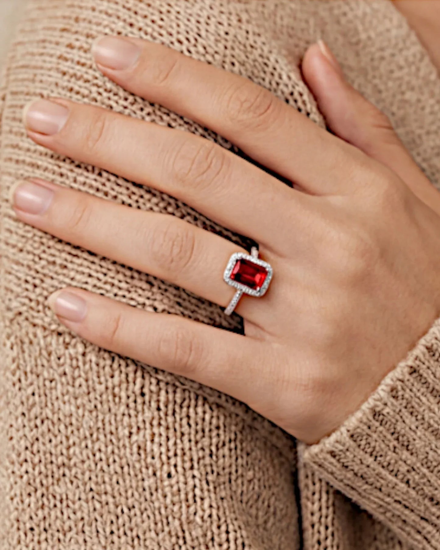 Ring aus 925er Silber mit grünem Zirkonia - TOLLzWOOD