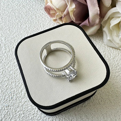 Ring aus 925er Sterlingsilber mit einem großen Zirkonia - TOLLzWOOD