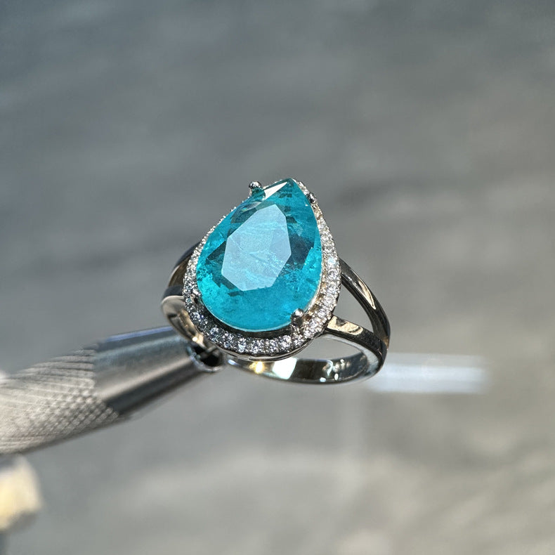 Ring aus 925er Silber mit blauem Zirkonia, Tropfenform