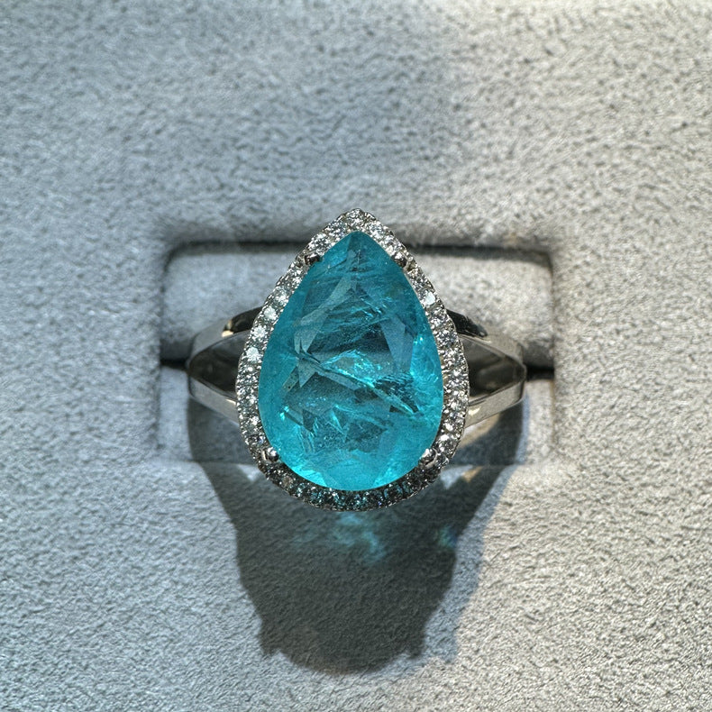 Ring aus 925er Silber mit blauem Zirkonia, Tropfenform