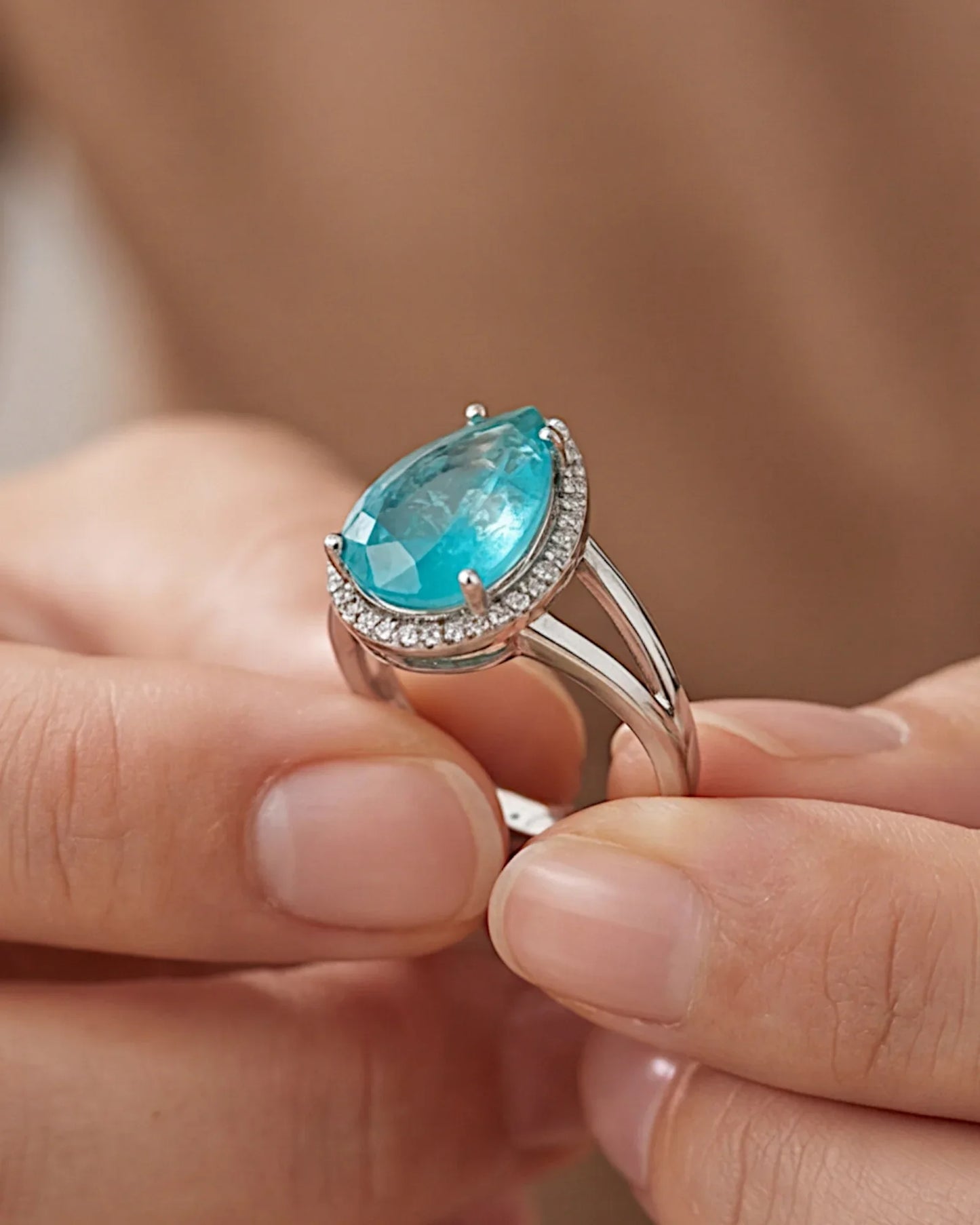 Ring aus 925er Silber mit blauem Zirkonia, Tropfenform - TOLLzWOOD