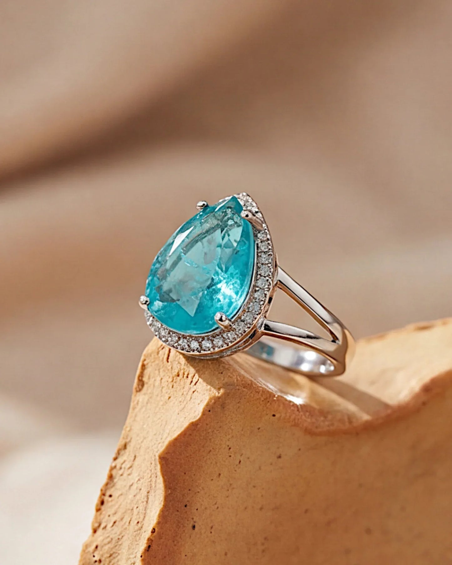 Ring aus 925er Silber mit blauem Zirkonia, Tropfenform - TOLLzWOOD