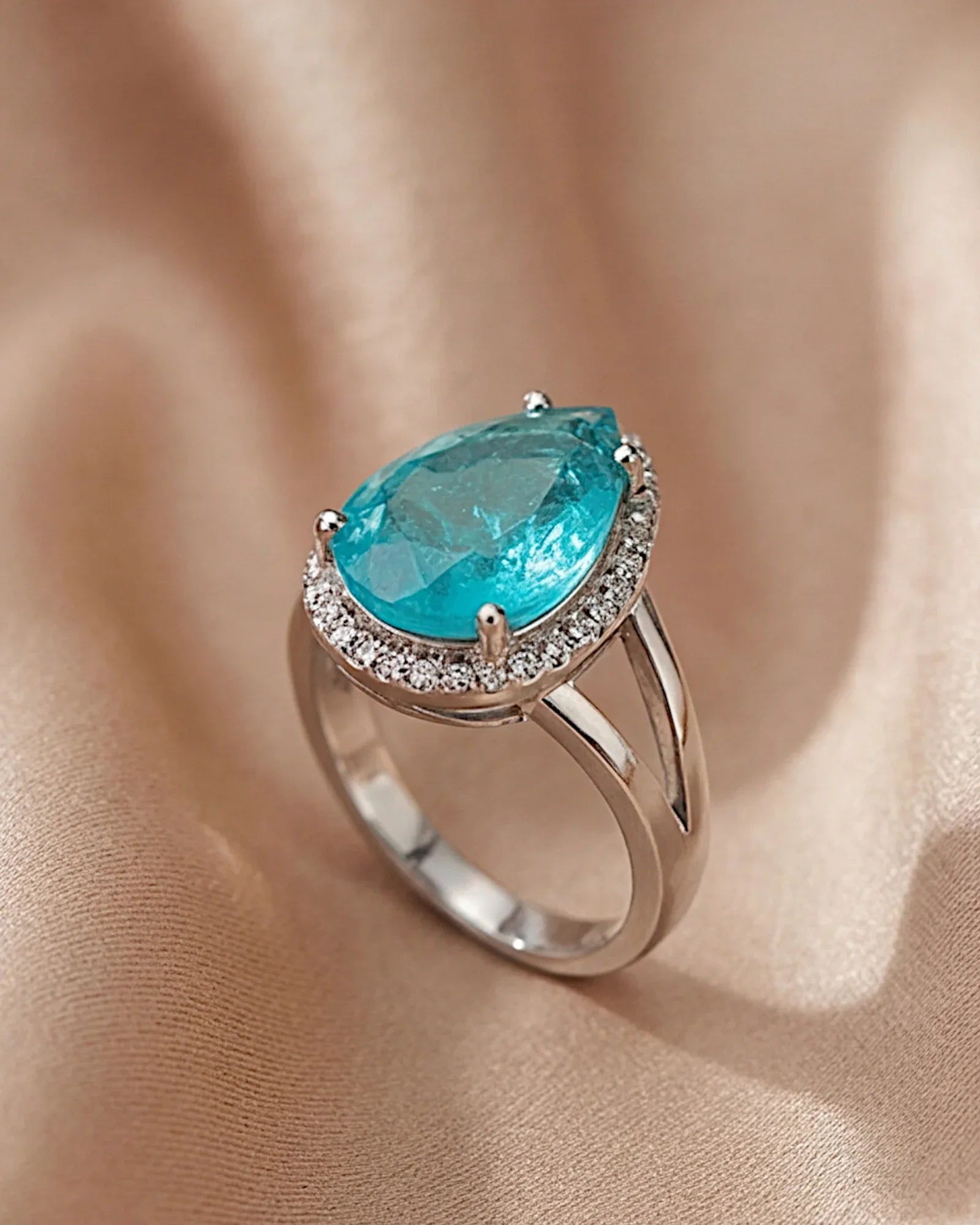 Ring aus 925er Silber mit blauem Zirkonia, Tropfenform - TOLLzWOOD