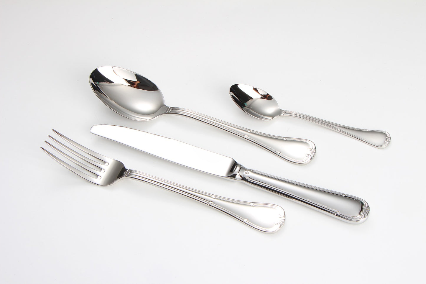 Cutlery set – 4 pieces
