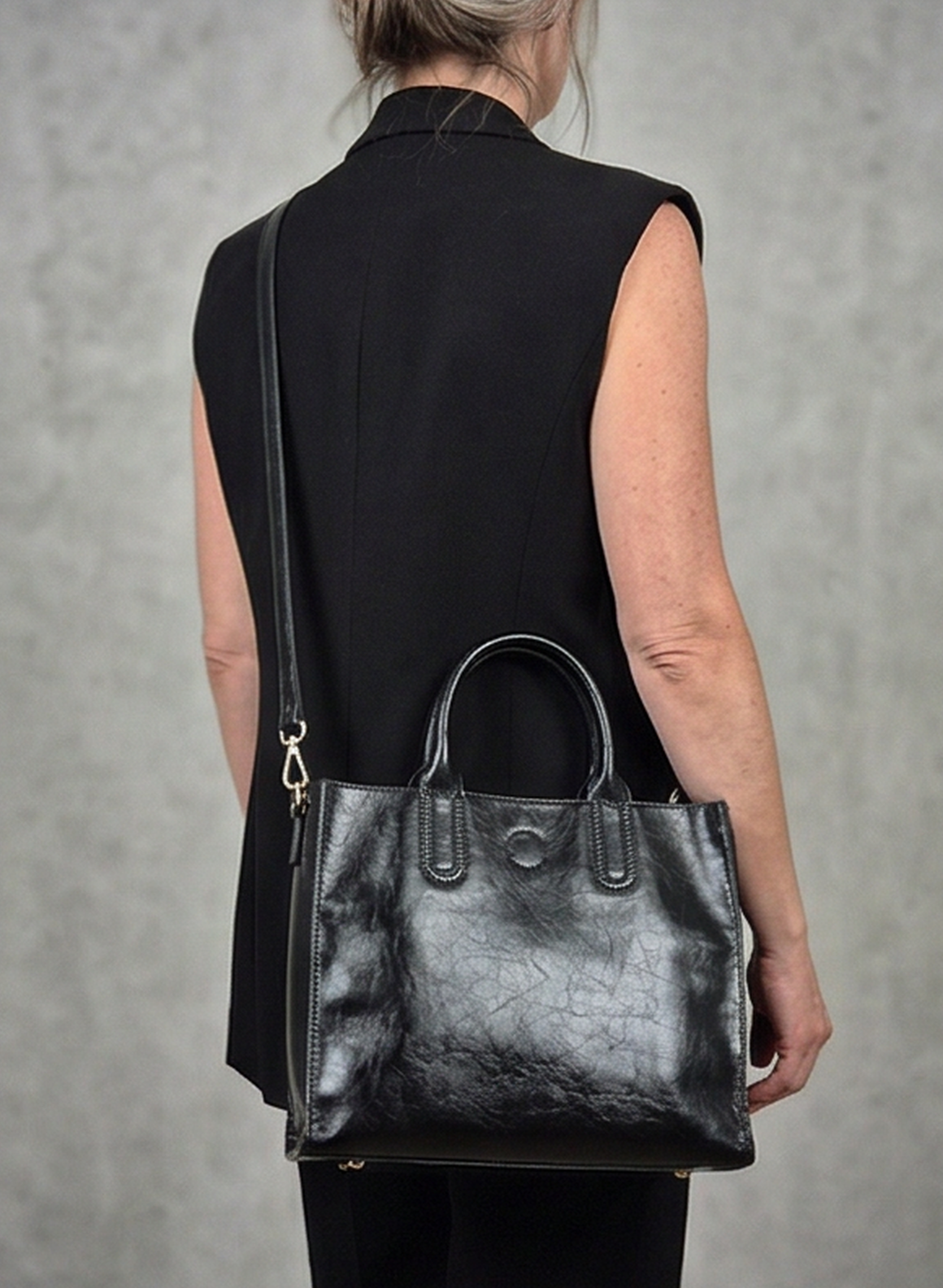 Leather handbag "Pfingstrose"