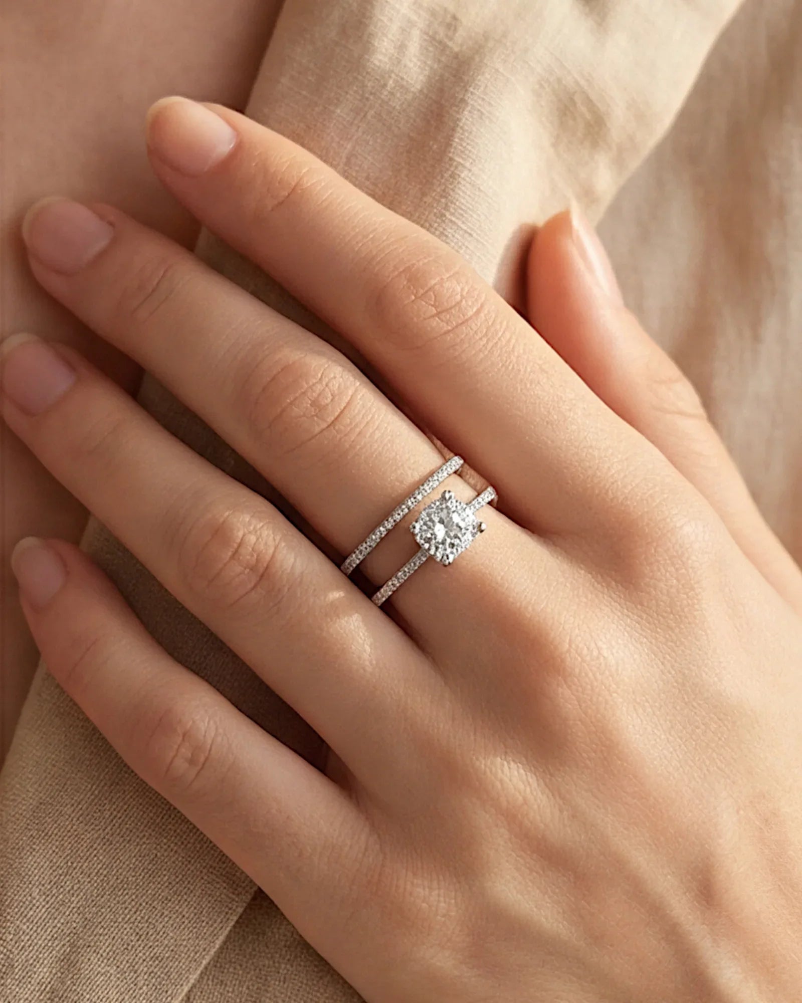 Ring aus 925er Sterlingsilber mit einem großen Zirkonia - TOLLzWOOD