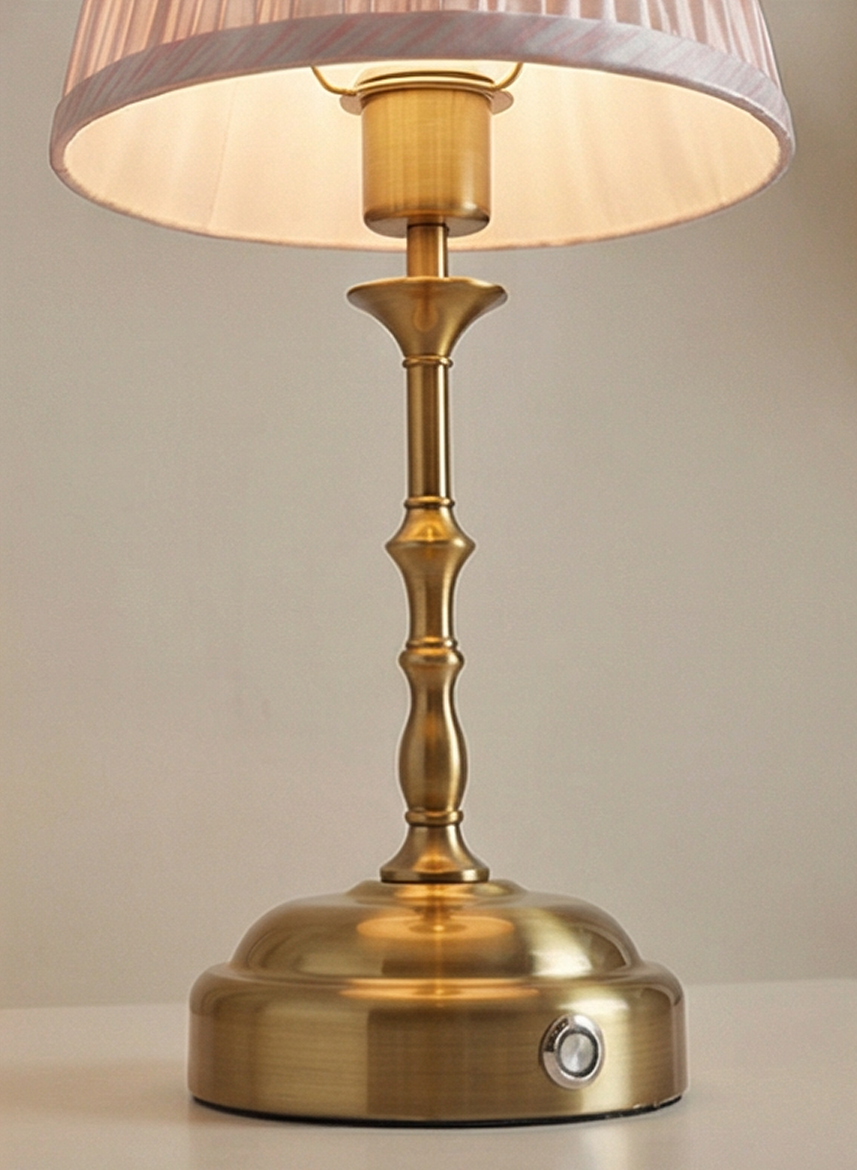 Goldene LED Tischlampen (AKKU und STROM)