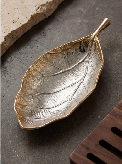 Decorative bowl “Leaf”