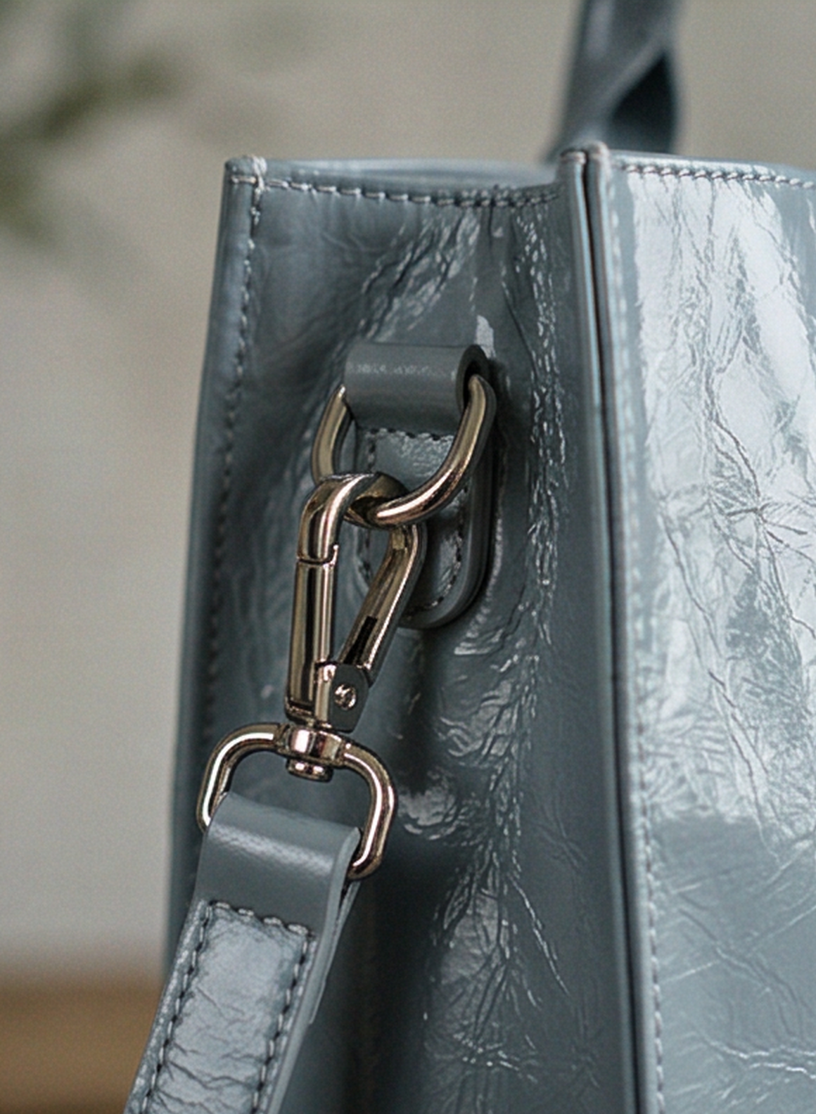 Leather handbag "Pfingstrose"