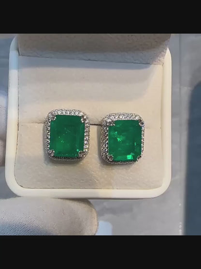 Earrings made of 925 sterling silver with green cubic zirconia