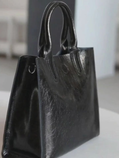 Leather handbag "Pfingstrose"