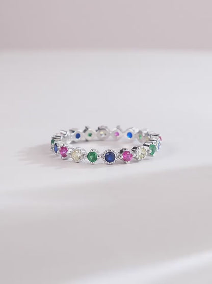 Ring made of 925 sterling silver with green cubic zirconia 