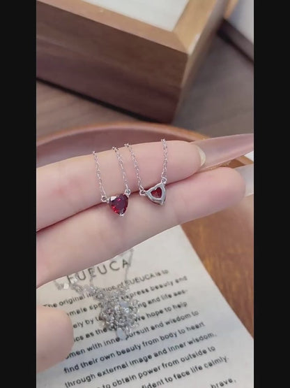 Round necklace made of 925 sterling silver with cubic zirconia