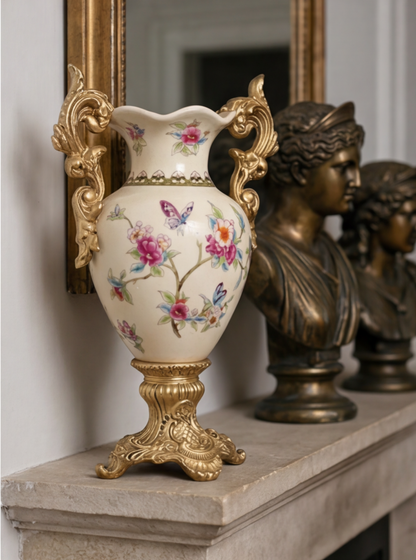 Keramikvase mit Blumenornament