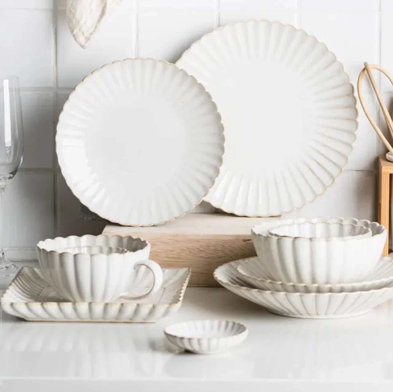 Porcelain plate – Porz model