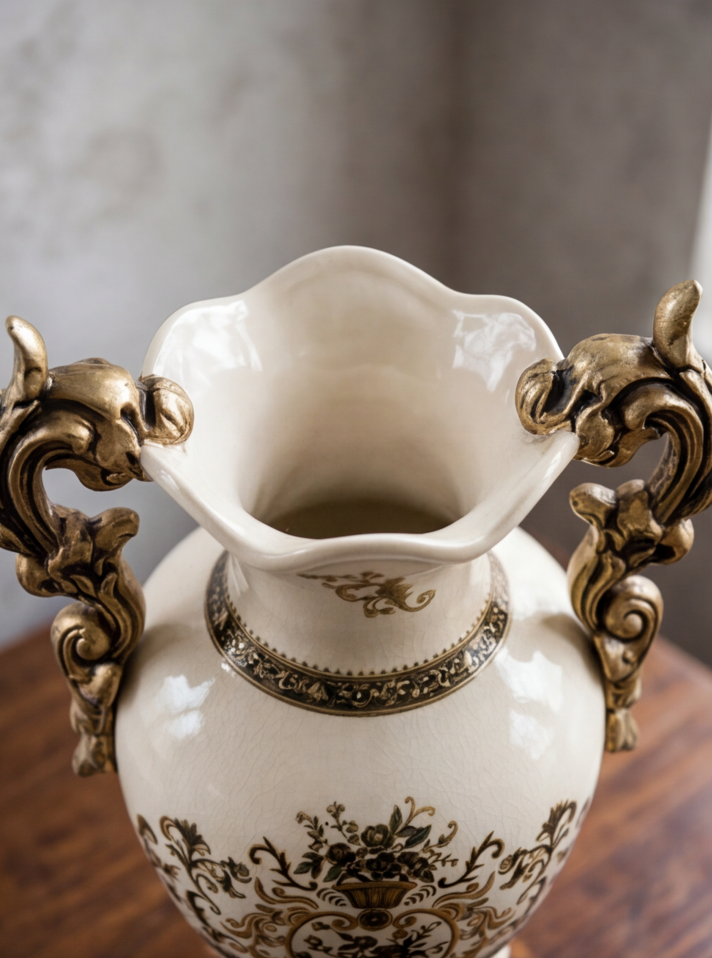 Ceramic vase with gold pattern
