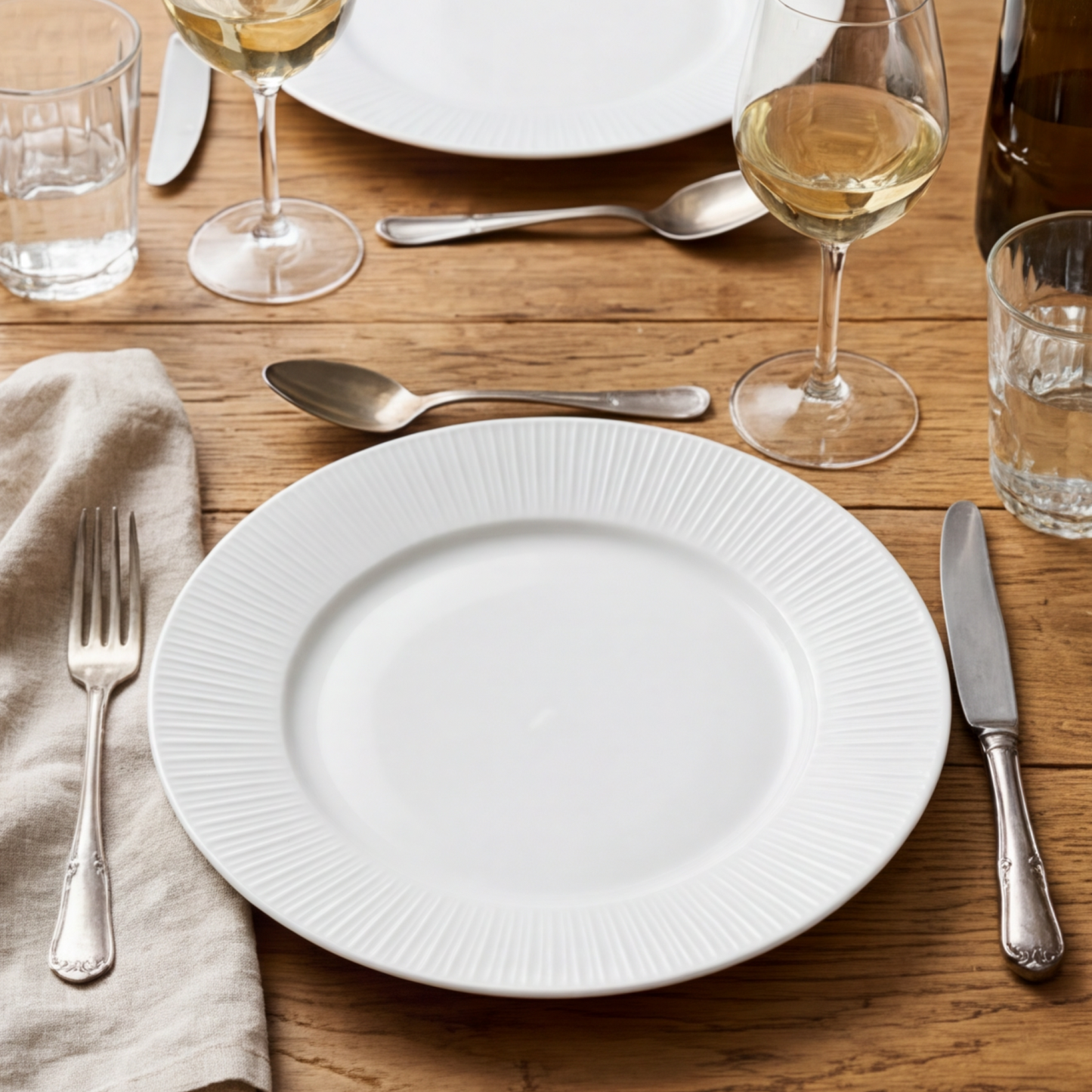 Porcelain plate "White" – with rim texture